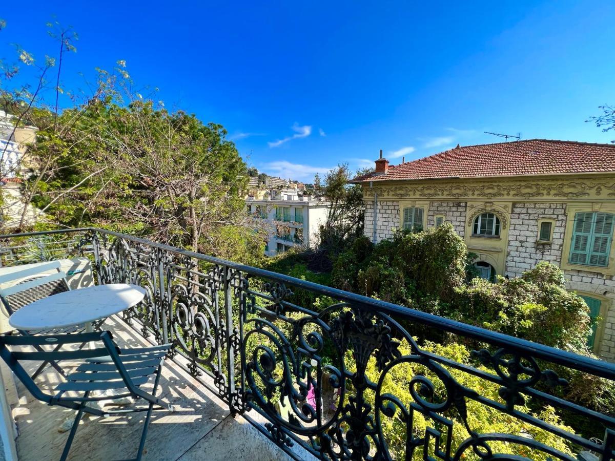 La Leonie Aparthotel