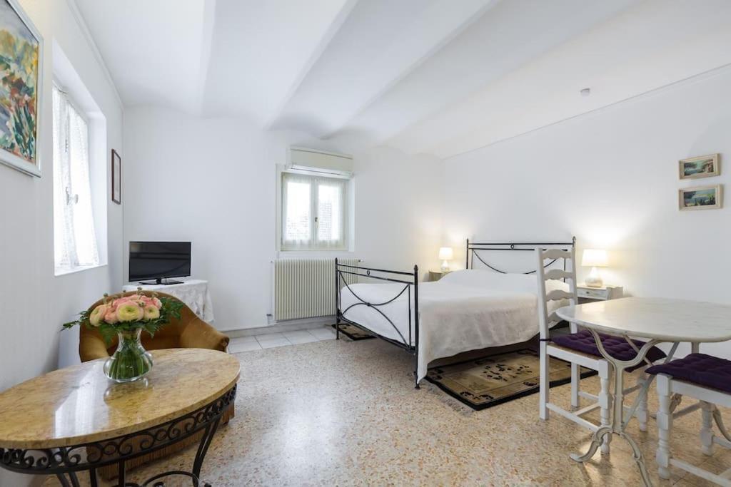 Appart hôtel Résidence La Léonie 2*